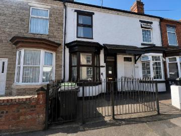 3 bedroom terraced house to rent