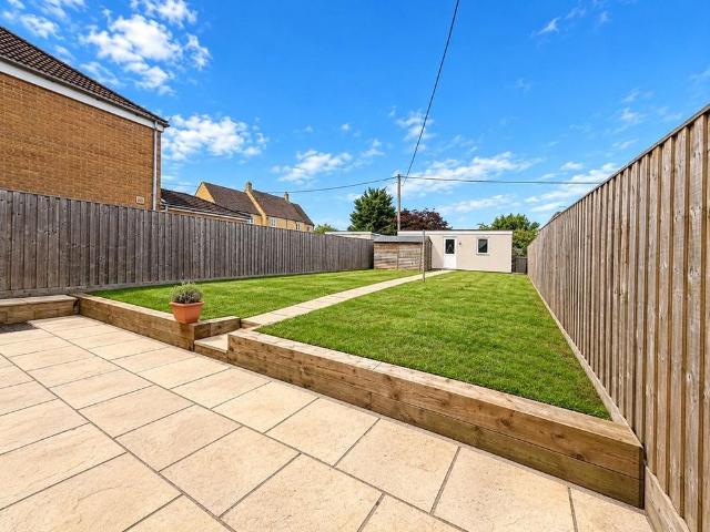 3 bedroom terraced house to rent