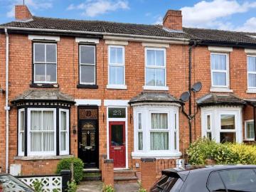 3 bedroom terraced house to rent