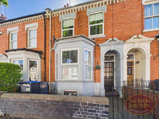 3 bedroom terraced house to rent