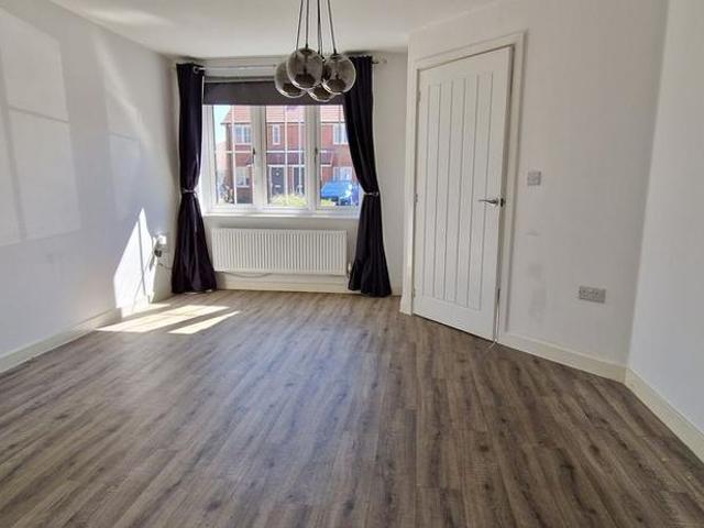 3 bedroom terraced house to rent