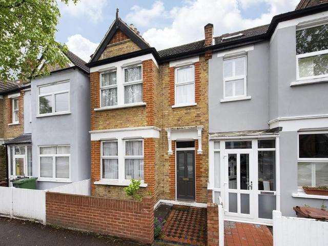 3 bedroom terraced house to rent