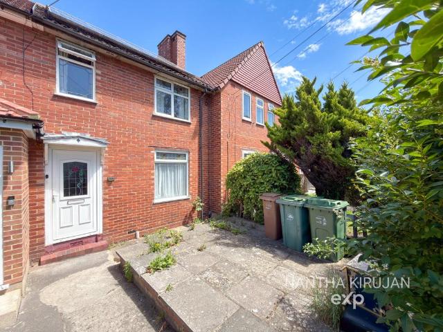 3 bedroom terraced house to rent