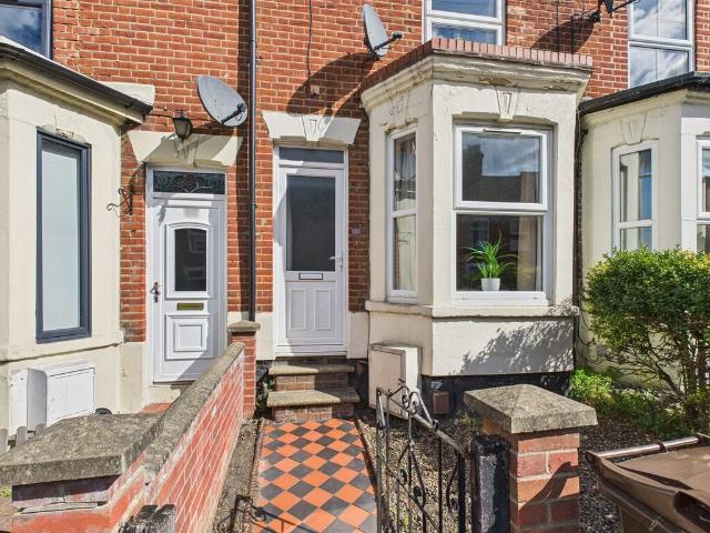 3 bedroom terraced house to rent