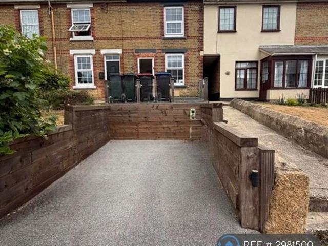 3 bedroom terraced house to rent