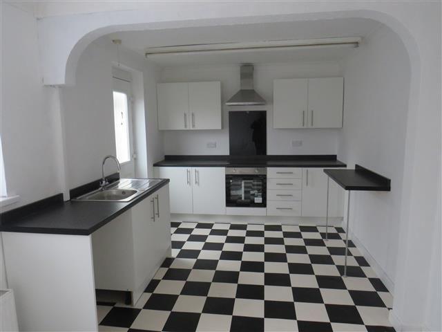 3 bedroom terraced house to rent