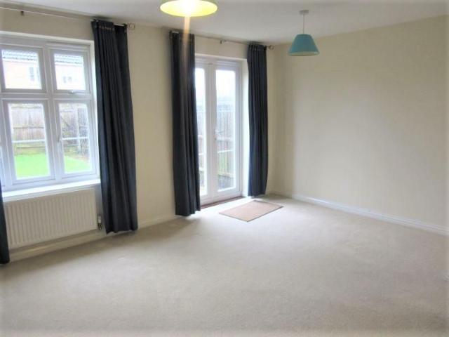 3 bedroom terraced house to rent