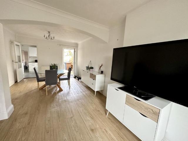 3 bedroom terraced house to rent