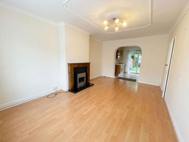 3 bedroom terraced house to rent