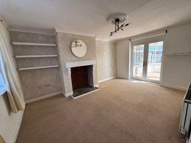 3 bedroom terraced house to rent