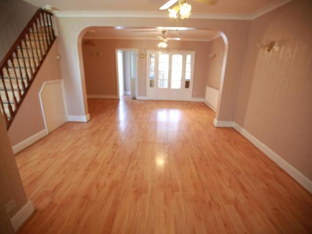 3 bedroom terraced house to rent