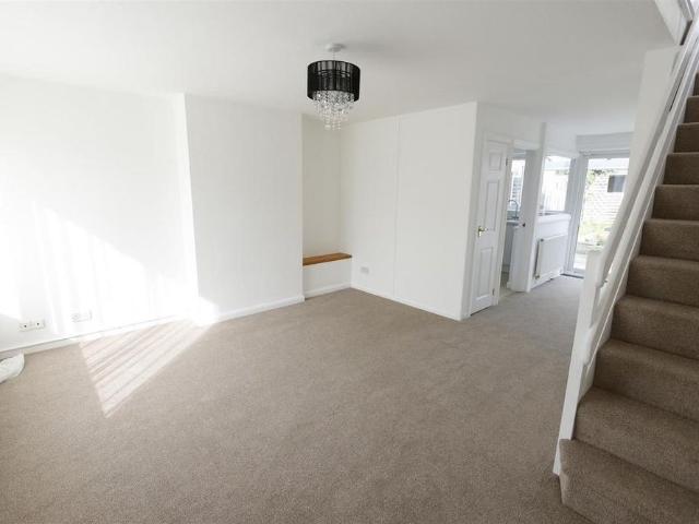 3 bedroom terraced house to rent