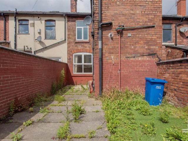 3 bedroom terraced house to rent