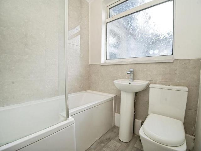 3 bedroom terraced house to rent