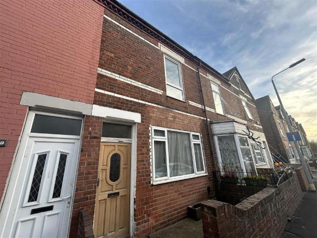 3 bedroom terraced house to rent