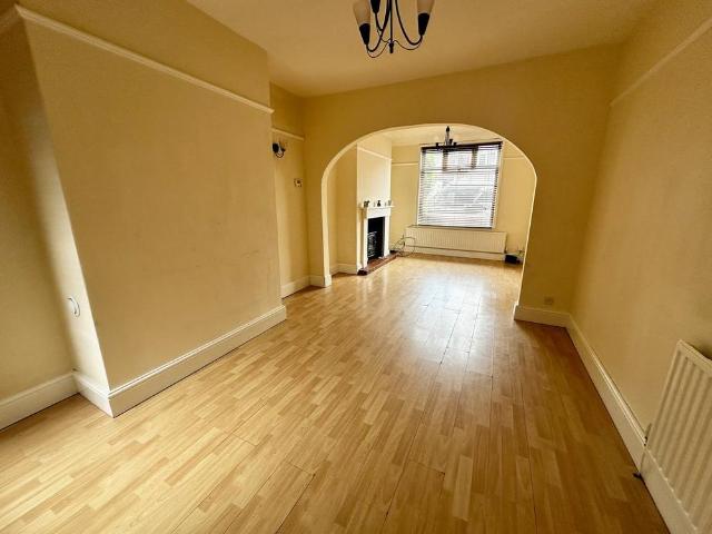 3 bedroom terraced house to rent