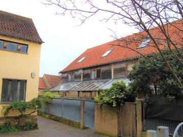 3 bedroom terraced house to rent