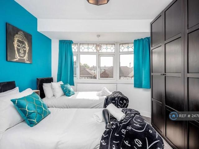 3 bedroom terraced house to rent