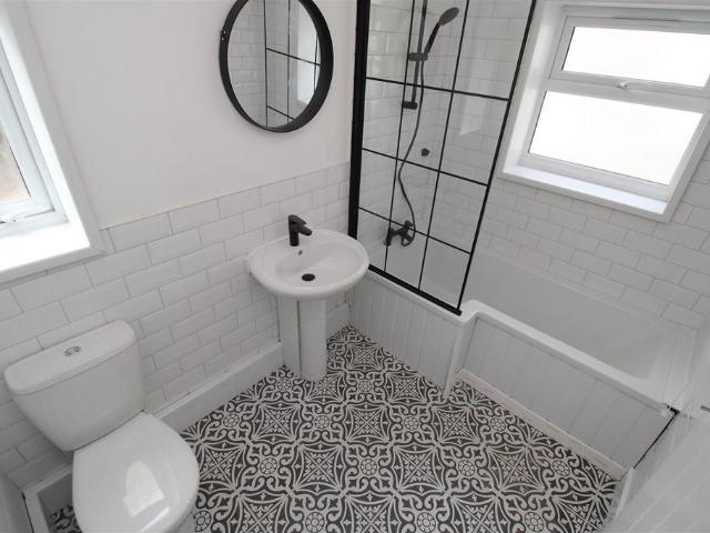 3 bedroom terraced house to rent