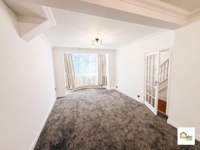 3 bedroom terraced house to rent