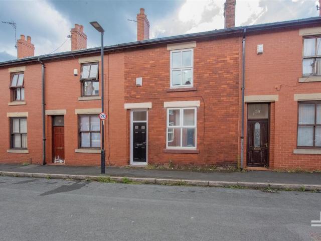 3 bedroom terraced house to rent