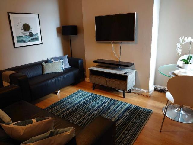 3 bedroom terraced house to rent