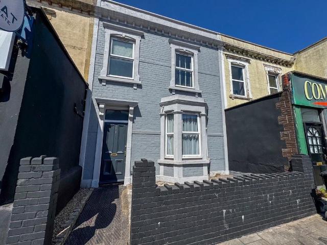 3 bedroom terraced house to rent