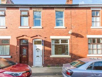 3 bedroom terraced house to rent