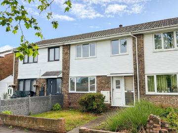 3 bedroom terraced house to rent