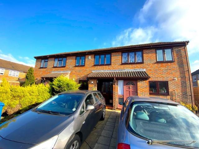 3 bedroom terraced house to rent