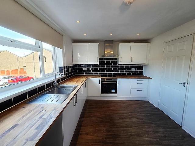 3 bedroom terraced house to rent