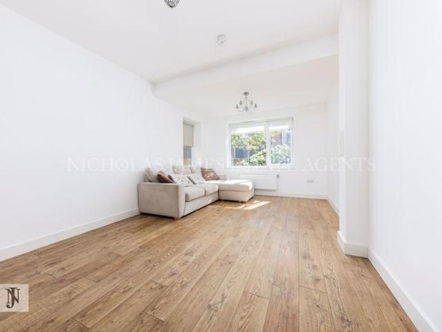 3 bedroom terraced house to rent