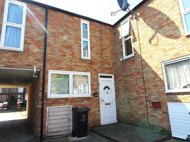 3 bedroom terraced house to rent