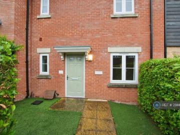3 bedroom terraced house to rent