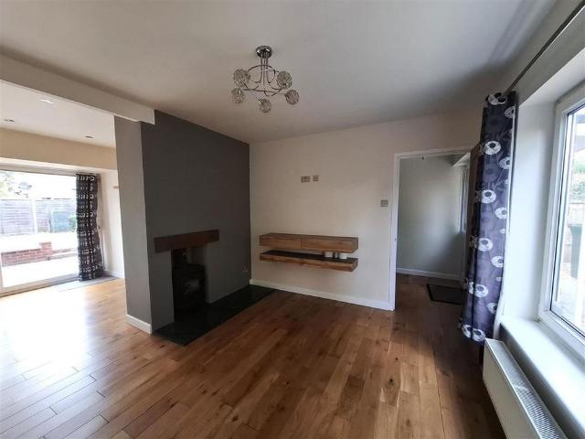 3 bedroom terraced house to rent