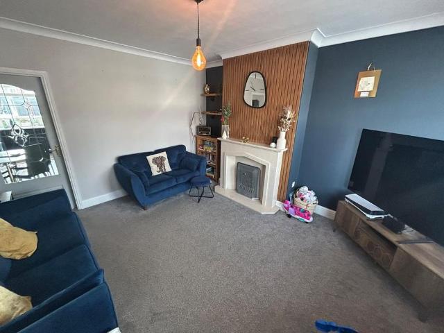 3 bedroom terraced house to rent