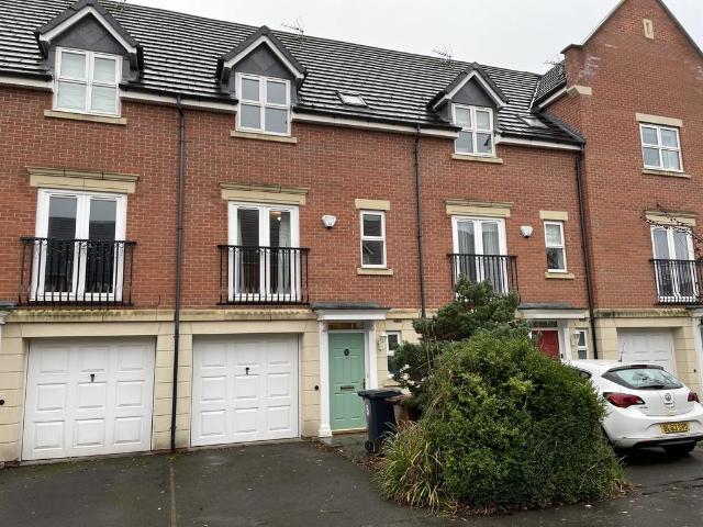 3 bedroom terraced house to rent