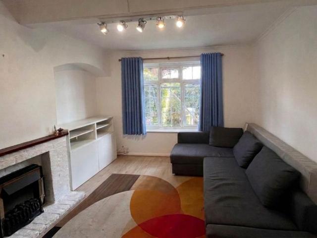 3 bedroom terraced house to rent