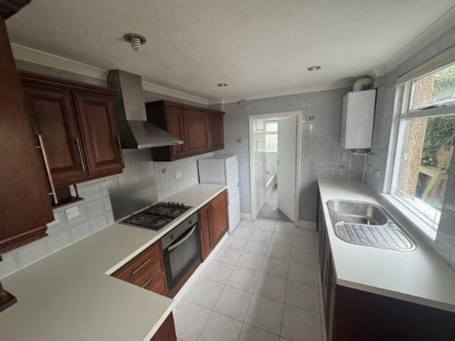 3 bedroom terraced house to rent