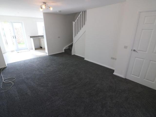 3 bedroom terraced house to rent