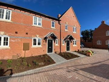 3 bedroom terraced house to rent