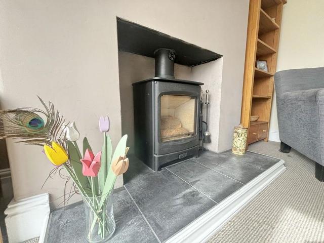 3 bedroom terraced house to rent