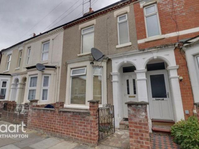 3 bedroom terraced house to rent
