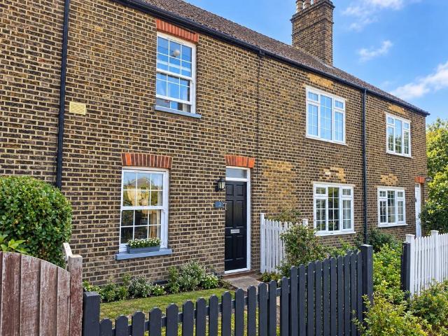 3 bedroom terraced house to rent