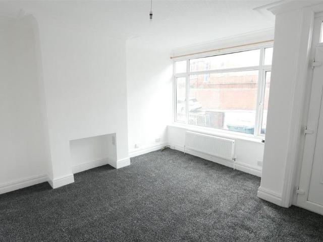 3 bedroom terraced house to rent