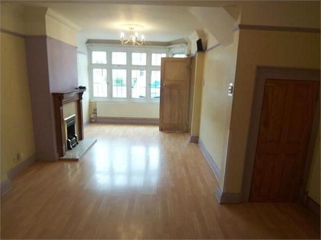 3 bedroom terraced house to rent