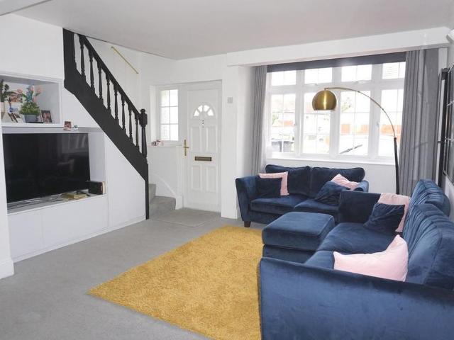 3 bedroom terraced house to rent