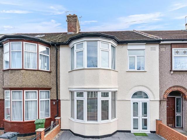 3 bedroom terraced house to rent