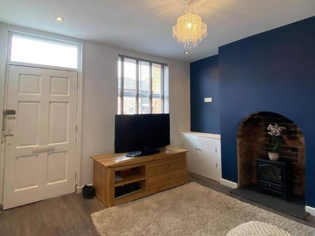 3 bedroom terraced house to rent