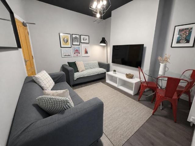 3 bedroom terraced house to rent